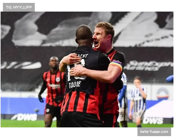 科隆防守组织缺乏连贯性 失49球反映防守稳定性不足 科隆防守组织缺乏连贯性 失49球反映防守稳定性不足